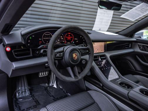 2026 Porsche Taycan 4