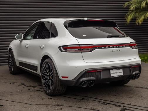 2025 Porsche Macan S