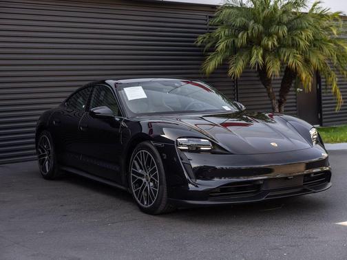 2024 Porsche Taycan 