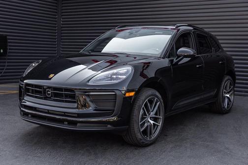 2025 Porsche Macan