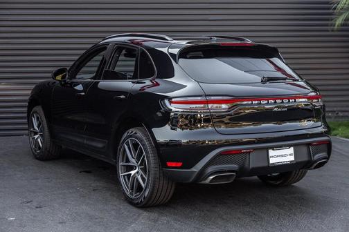 2025 Porsche Macan