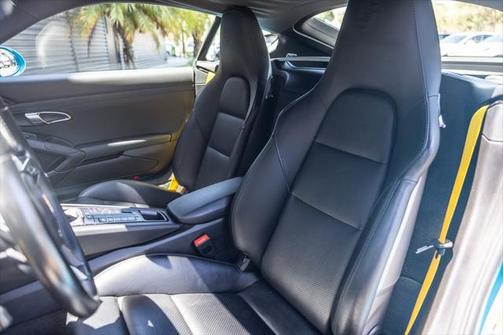 2017 Porsche 718 Cayman Base