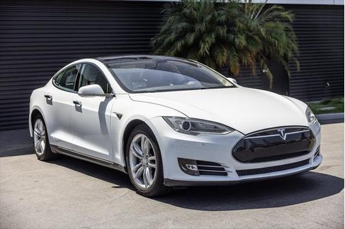 2013 Tesla Model S Base