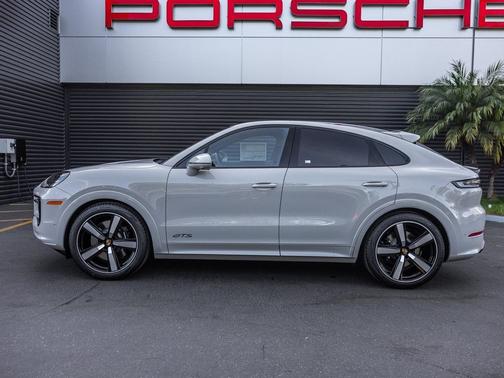 2026 Porsche Cayenne GTS