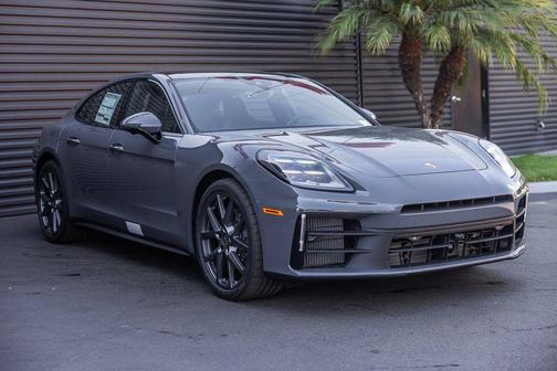 2026 Porsche Panamera 