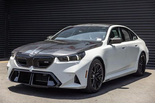 2025 BMW M5 Base