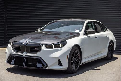 2025 BMW M5 Base