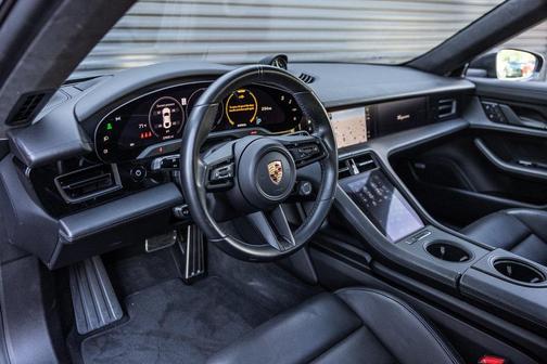 2022 Porsche Taycan GTS