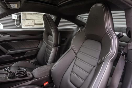 2026 Porsche 911 Carrera GTS