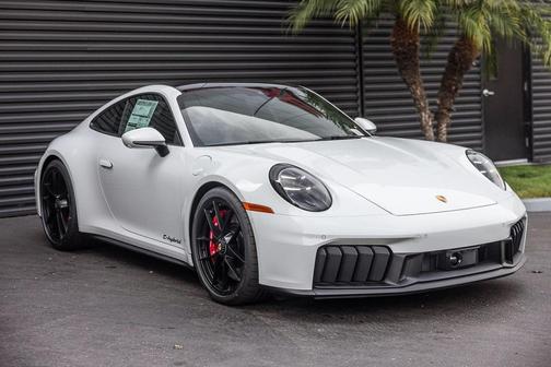 2026 Porsche 911 Carrera GTS