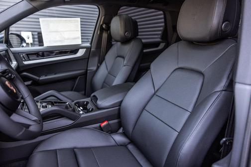 2025 Porsche Cayenne