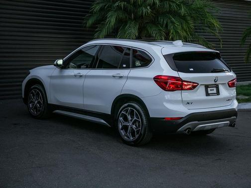 Alpine White 2019 BMW X1 xDrive28i