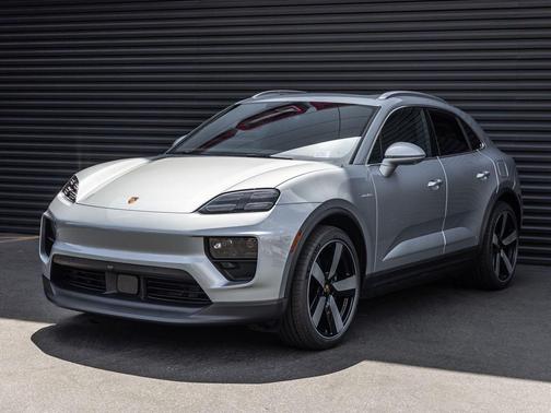Dolomite 2026 Porsche Macan Macan Electric