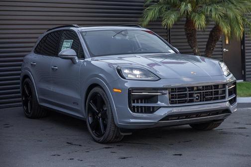 2026 Porsche Cayenne GTS
