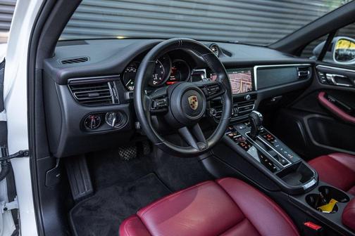2023 Porsche Macan GTS