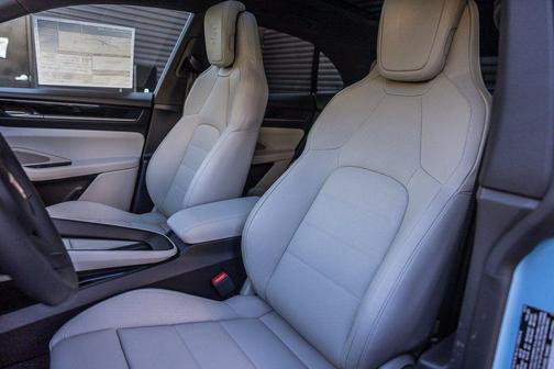 2025 Porsche Macan Macan Electric 4