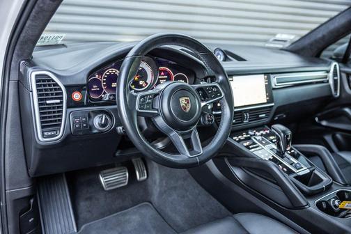 2023 Porsche Cayenne GTS