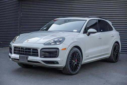 2023 Porsche Cayenne GTS