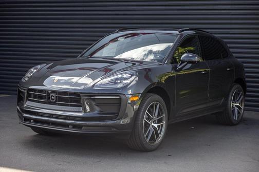 2026 Porsche Macan 