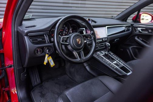 2019 Porsche Macan 
