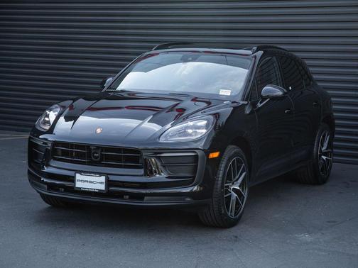2023 Porsche Macan T