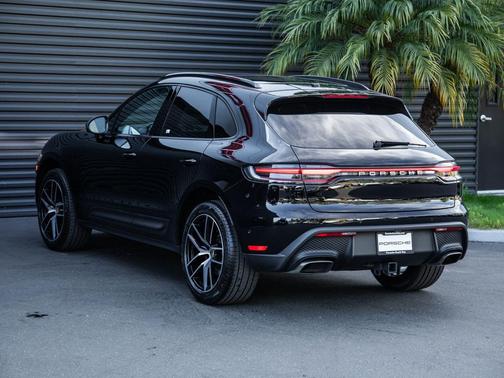 2023 Porsche Macan T