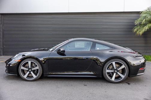 2026 Porsche 911 Carrera 4S