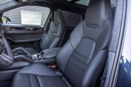 2026 Porsche Cayenne GTS