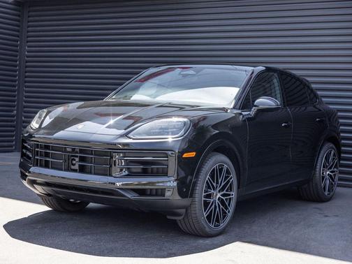 Chromite Black Metallic 2026 Porsche Cayenne Cayenne