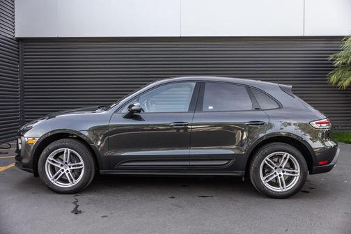 2025 Porsche Macan 