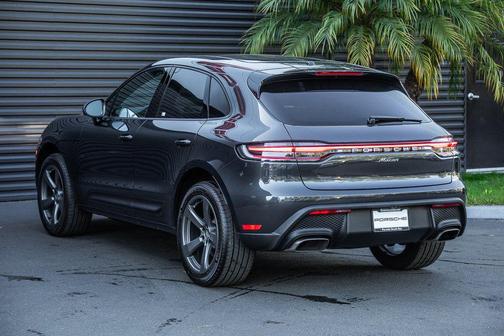 2025 Porsche Macan 