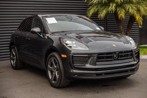 2025 Porsche Macan T