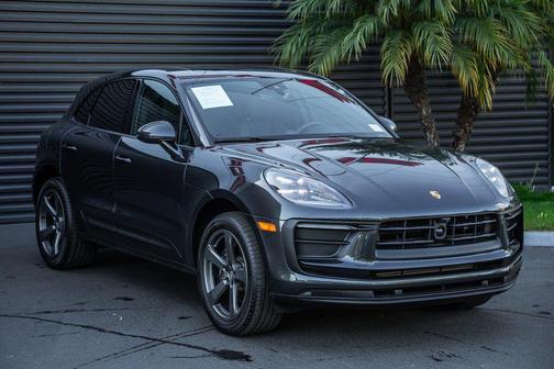 2025 Porsche Macan 