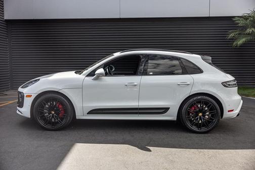 2024 Porsche Macan GTS