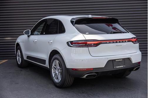 2021 Porsche Macan Base