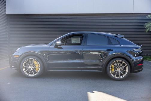 2025 Porsche Cayenne Turbo GT