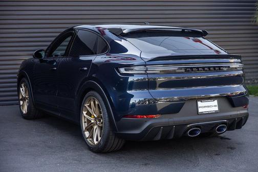 2025 Porsche Cayenne Turbo GT