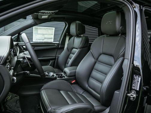 Black 2026 Porsche Macan Macan GTS