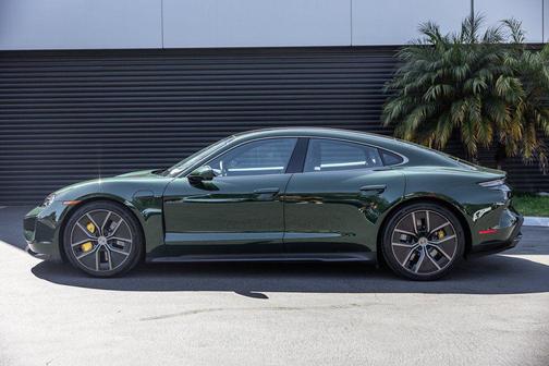 2025 Porsche Taycan Turbo S