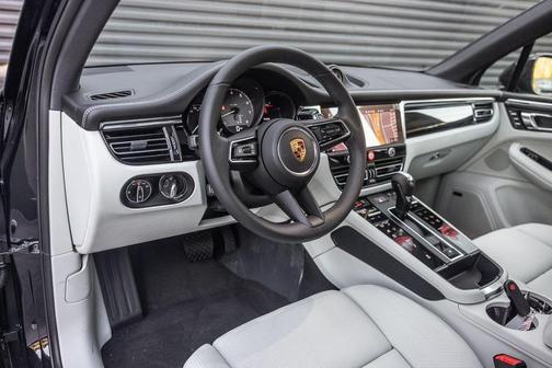 2026 Porsche Macan S