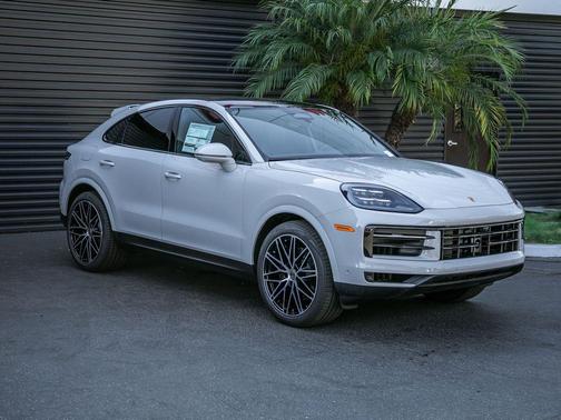 Chalk 2026 Porsche Cayenne Cayenne
