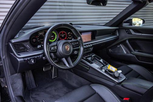 2024 Porsche 911 Carrera