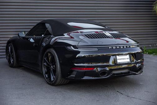 2024 Porsche 911 Carrera