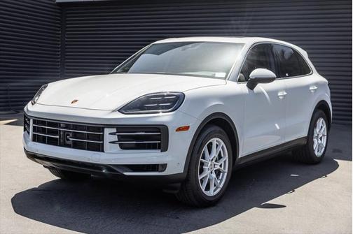 2025 Porsche Cayenne Base