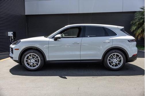 2025 Porsche Cayenne Base