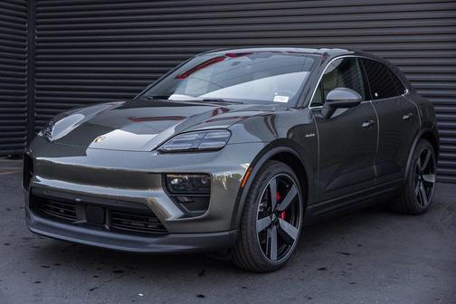 2025 Porsche Macan 4S