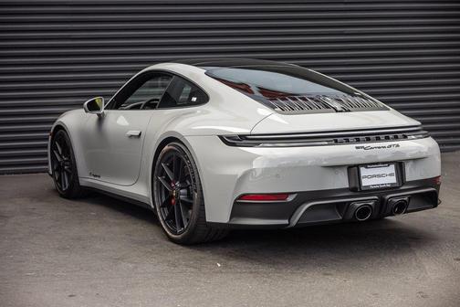 2026 Porsche 911 Carrera GTS