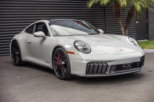 2026 Porsche 911 Carrera GTS