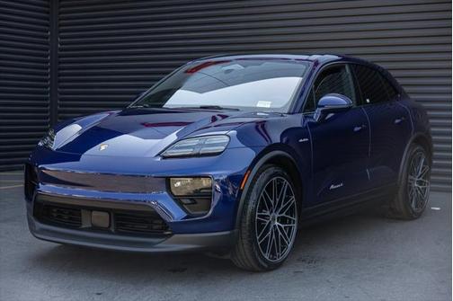 2024 Porsche Macan Base