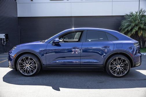 2024 Porsche Macan 4